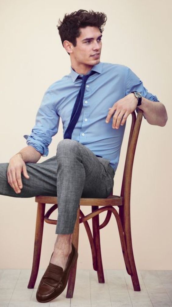 grey pants light blue shirt outfit for men