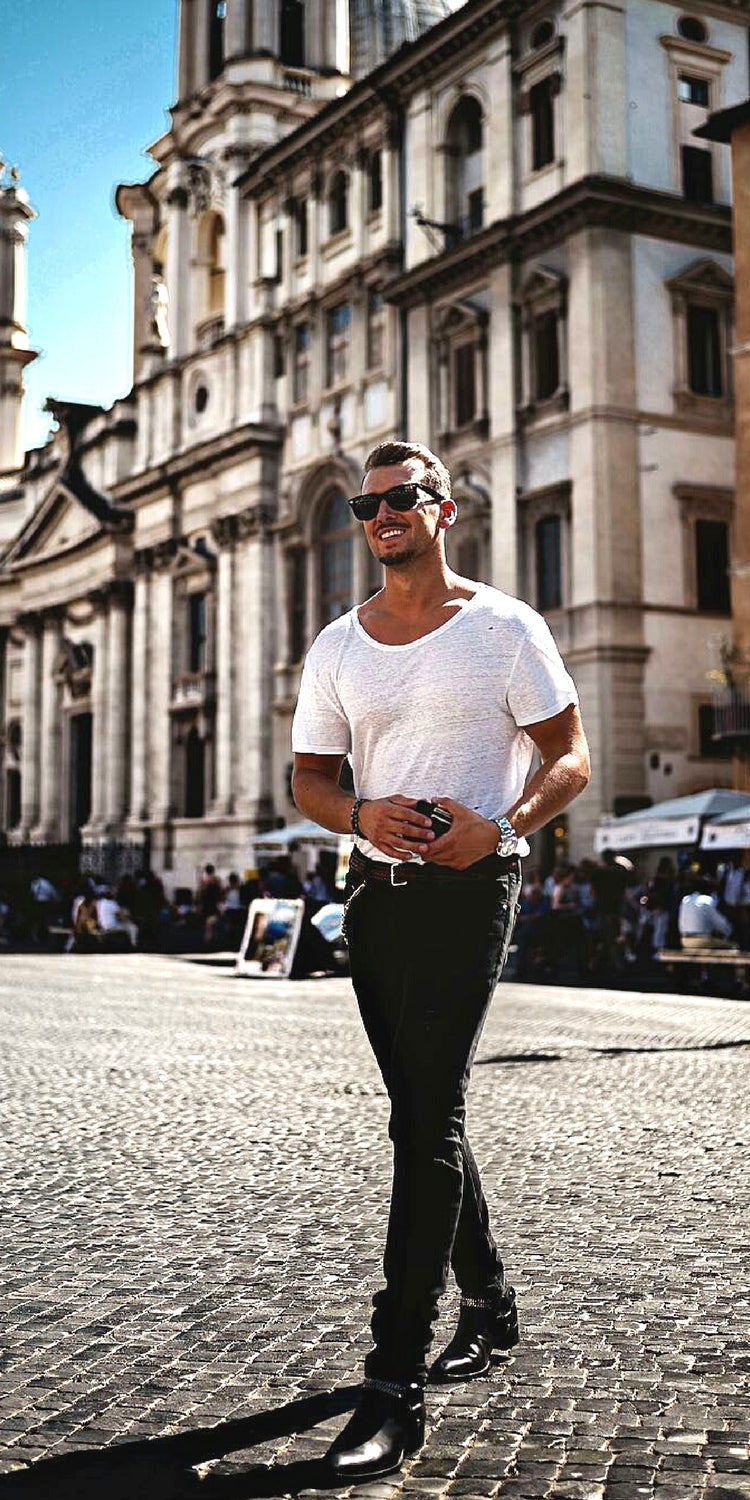 Black jeans + O-neck white tee + Black boots